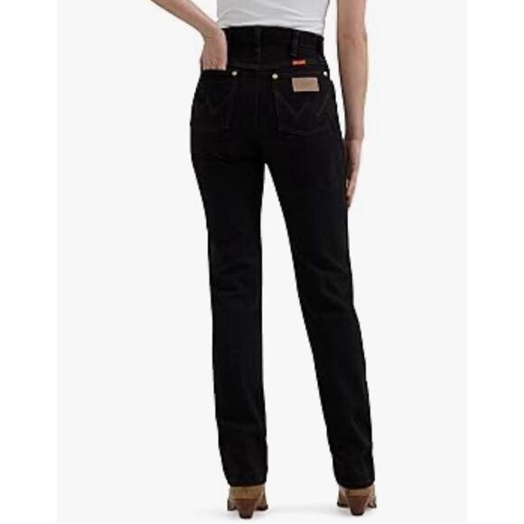 Black Wrangler Cowboy Natural Rise 14MWZ Slim Fit Womens Jeans 5x32 NEW - Picture 2 of 8